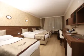 Gun Otel - Zimmer