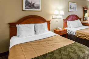 Econo Lodge Lebanon - Room