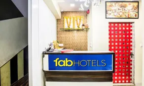 FabExpress The Grand Kohinoor - Behind APMC - Reception