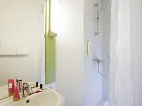 ibis budget Pontault Combault RN4 Marne La Vallée - Quarto