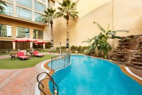 Ramada Riyadh Hotel - Pool