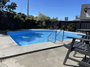 Colonial Motel - Piscine