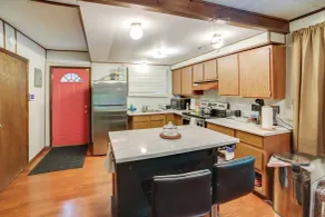 Rustic Cottage with Fire Pit & Private Yard! - Innenbereich