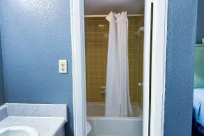 Hahira Inn By OYO near Valdosta - Badezimmer