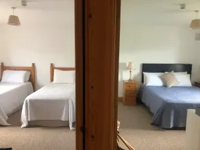 The Courtyard Guesthouse B&B - Habitación