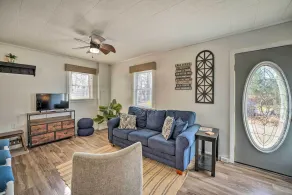Round Lake Fire Pit, Grill, Patio & Lake Access - Intérieur