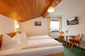 Hotel Garni Zugspitz - Room