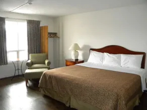 Fairway Inn by the Falls - Chambre