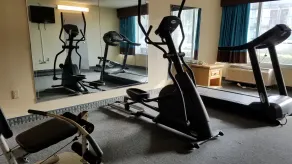 Days Inn by Wyndham Lafayette Near Lafayette Airport - Salle de remise en forme