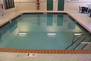 Holiday Inn Express & Suites Marquette by IHG - Pool