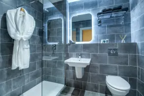 Kingston’s Townhouse - Bathroom