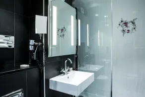 Le Général Hôtel - Salle de bain
