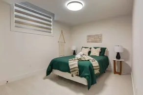 Luxe Elite Escape 8 bdrm near Lake - Rom