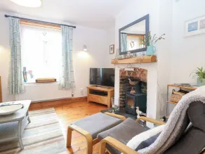 Driftwood Cottage - Living area