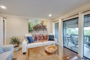 Luxury Lakefront Hot Springs Condo w/ Pools! - Interiör