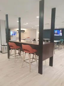 Holiday Inn Hotel & Suites Ann Arbor University of Michigan Area by IHG - Restaurant