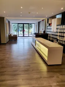 Manhattan Luxury Apartments - Reception