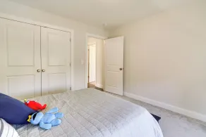 Sleek Long Branch Vacation Rental w/ Pool + Patio! - Interiør