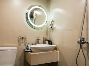 Cupid Hotel - Baño