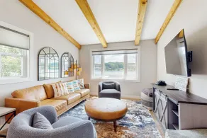 3 BR Lakefront House w/ Private Dock - Innenbereich
