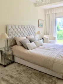 Amazing & luxurious Golf,Sea,Lake,Mountain view villa in Puerto Banus - Zimmer