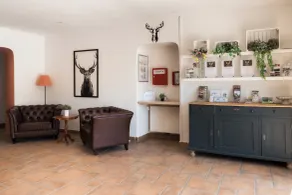 Hirschenhof Apartments - Lobby
