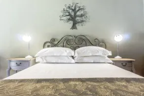 Lalapanzi Hotel & Conference Centre - Room