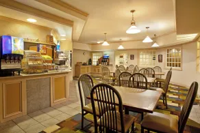 Holiday Inn Express Hotel & Suites-Saint Joseph by IHG - Restaurant