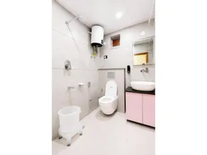 Sangeeta Prime Stay Nainital - Comfortable Rooms , Restaurant & Convenient Parking - Bathroom