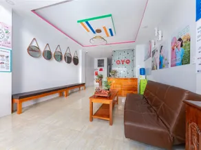 OYO 1028 Flower House Apartment - Reception