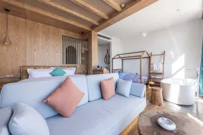Fuxian Lake Lanshan Su Ant Nest Homestay with Full Lake View - Værelse
