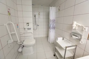 Pannonia Hotel - Bathroom