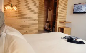 Room 55 - Habitación