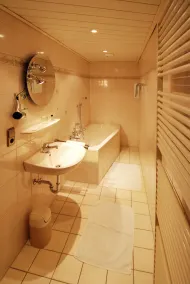Hotel-Gasthaus zur Eiche - Bathroom