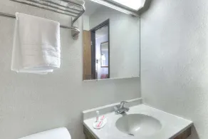 Super 8 by Wyndham Augusta - Salle de bain