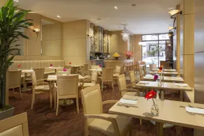 Orchard Garden Hotel - Restaurant