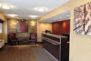Red Roof Inn Albany Airport - Lobby