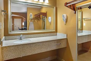 Best Western Exeter Inn & Suites - Badezimmer