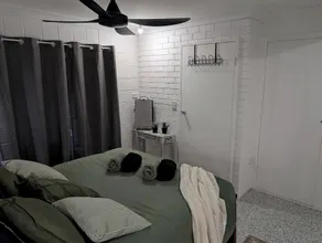 Peaceful, Modern, LowToxic, Bfast included - Rum
