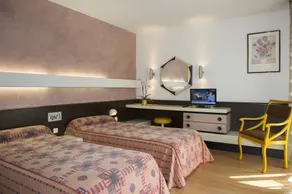 Hôtel Urbain V - Værelse