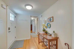 Oak Ridge Retreat w/ Porch < 1 Mi to Downtown - Innvendig