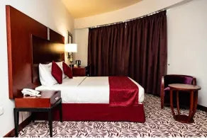 MRA GRAND HOTEL - Room