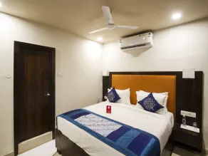 Collection O 7601 Hotel Park Heights Banjara Hills - Room