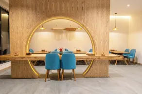 Fuxian Lake Lanshan Su Ant Nest Homestay with Full Lake View - Restaurant