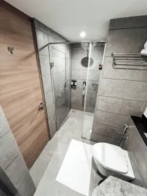 Oshin Calicut - Badezimmer