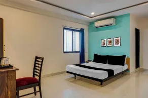 Collection O Manjari - Mundhwa Road Formerly 7 Treats - Room