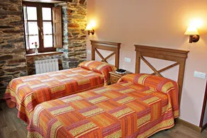 Apartamentos El Llago - Zimmer