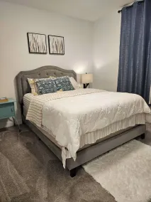 Charming 1-Bedroom Basement Suite in Spruce Grove, Alberta - Værelse