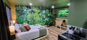 Zen Retreat-Jacuzzi, kitchenette, Walk to fun - Room