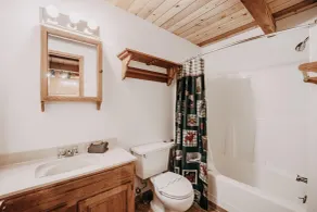 Mt Baker Lodging - Cabin 67 - Private 2-story Cabin With a Private hot tub - Badeværelse
